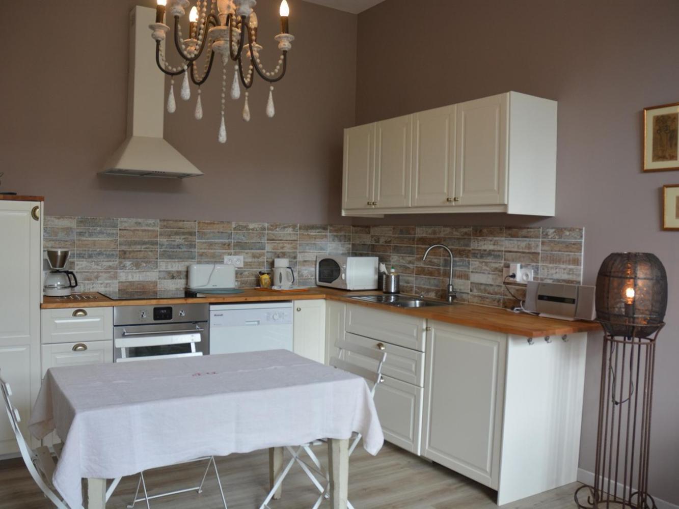 La Penesais Vila Beaumont-en-Véron Quarto foto
